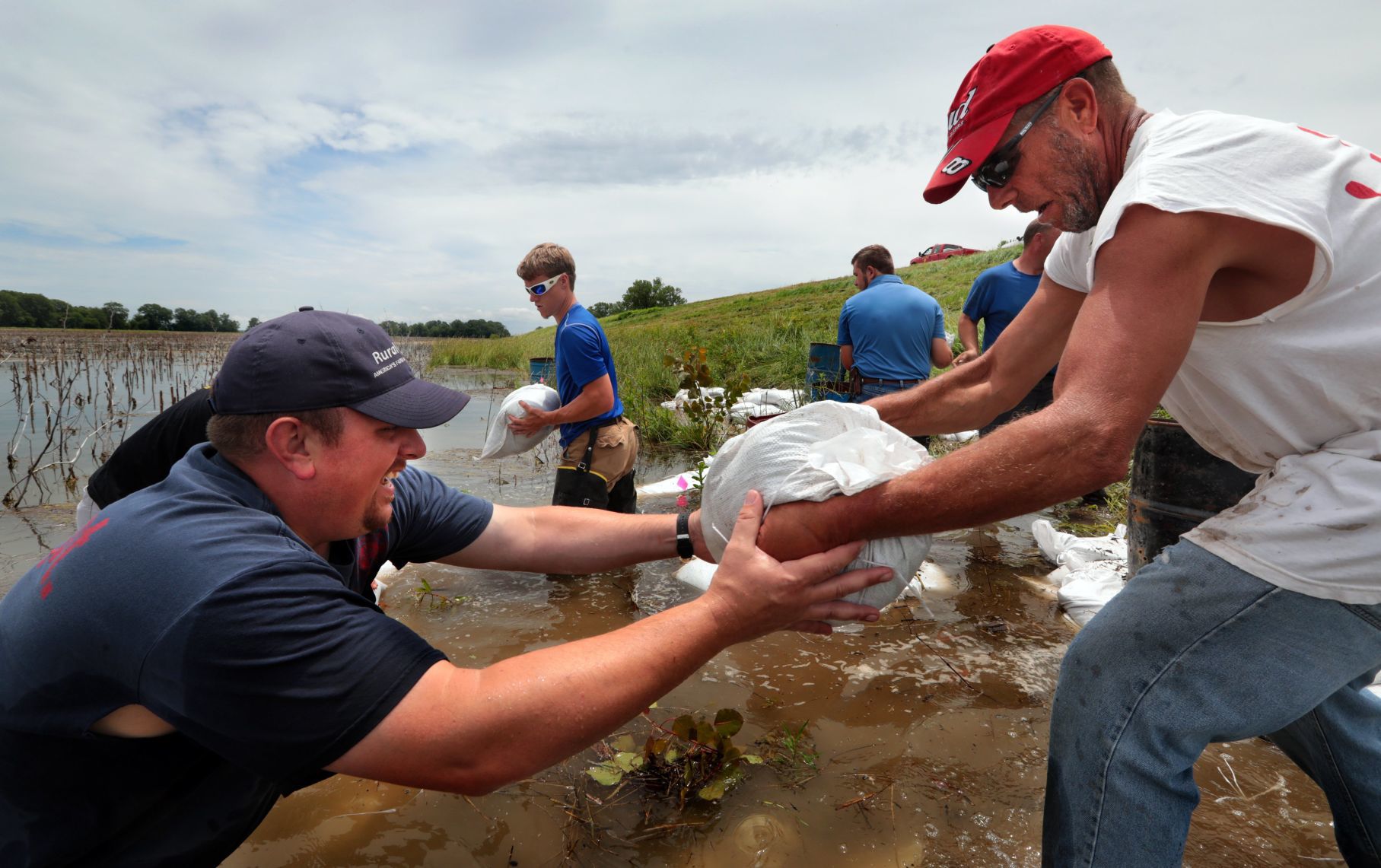 Prairie du Rocher firefighters, residents work to save levee